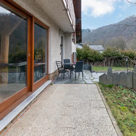 In With Garden, Cleaning Included Holiday home *